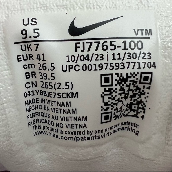 Nike Journey Run Women’s Size 9.5 Summit Grape FJ7765-100 Running Shoes - Picture 13 of 13